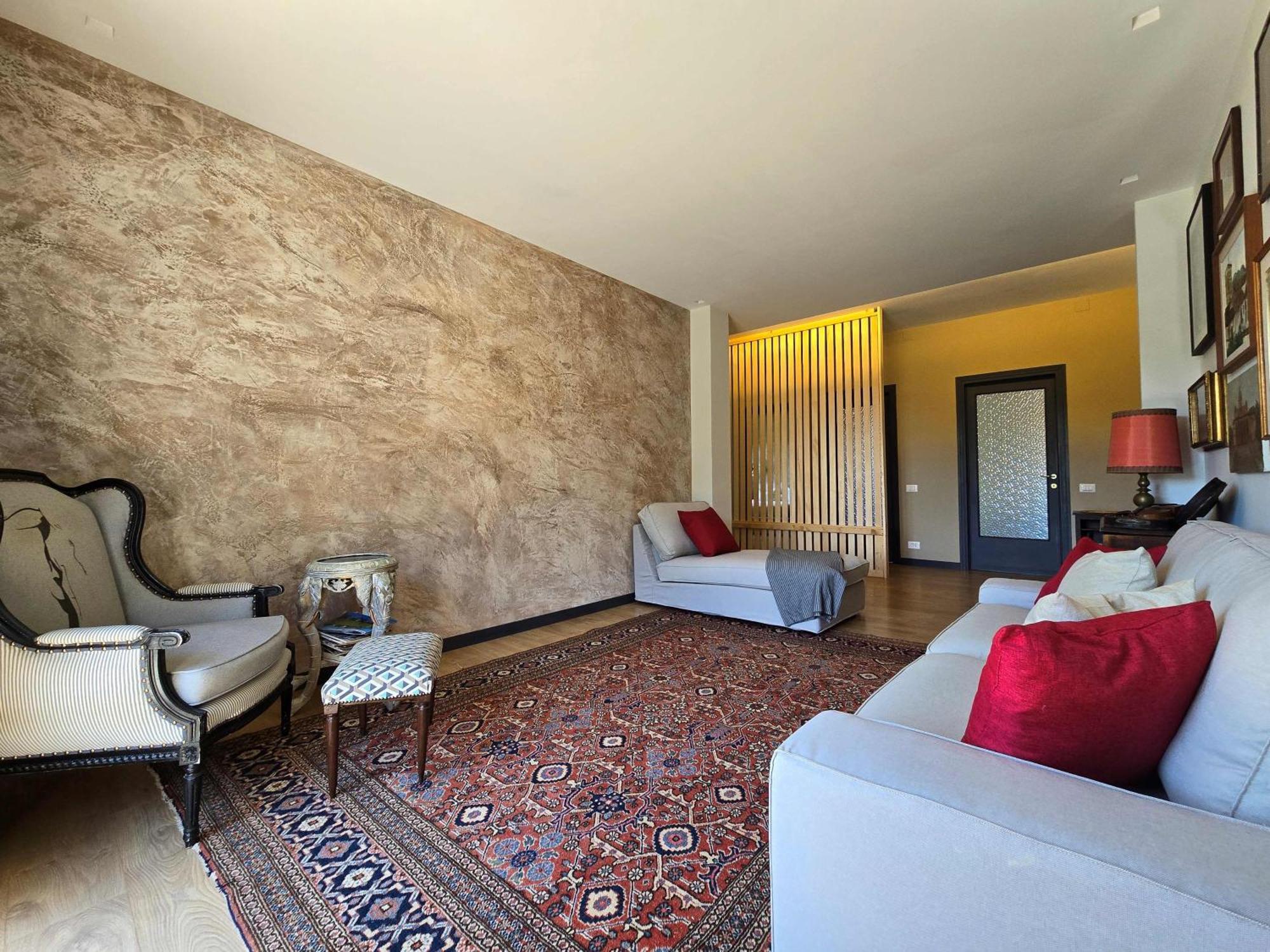 Art Garage Varese Biandronno Экстерьер фото